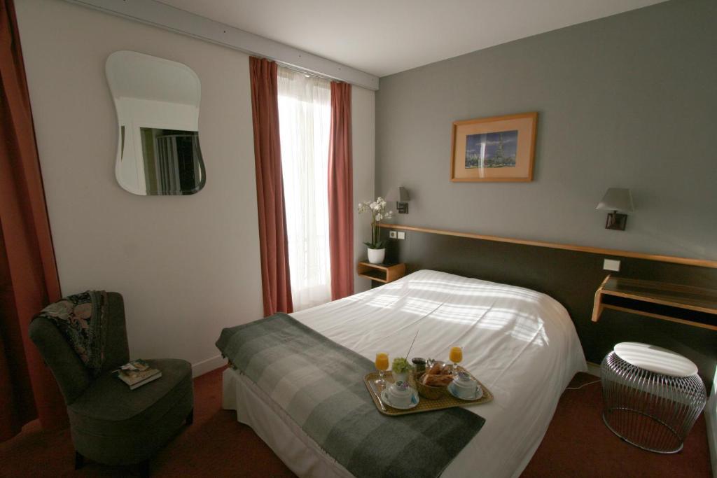 Hotel Denfert-Montparnasse París Habitación foto